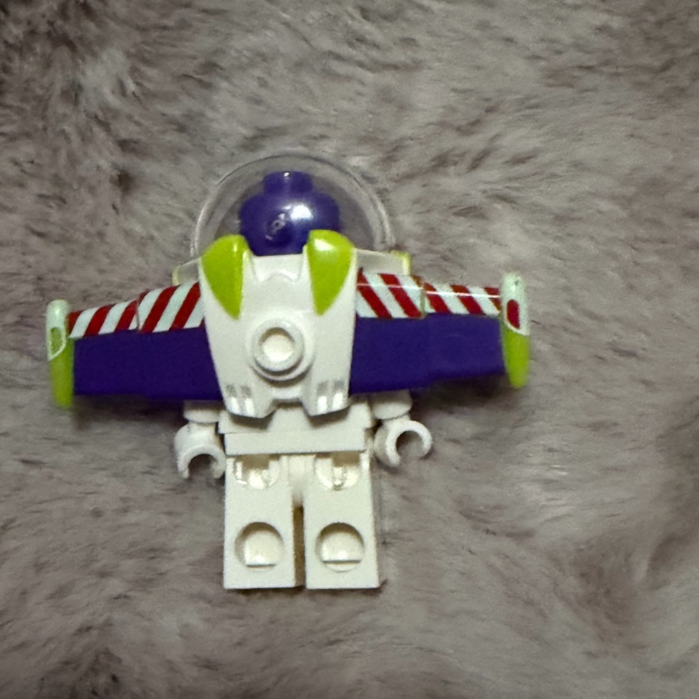 Lego White & Purple Astronaut Mini Figure with Green Accents - Picture 2 of 2
